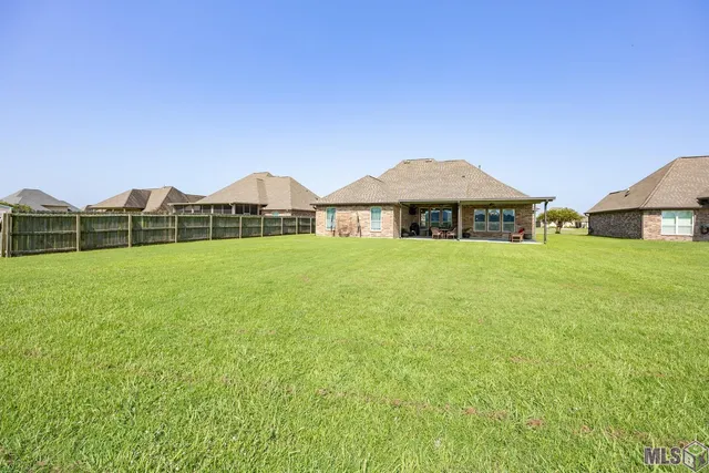 $369,900 | 6465 Clarkland Boulevard, Addis, LA 70710
