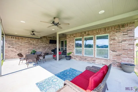 $369,900 | 6465 Clarkland Boulevard, Addis, LA 70710