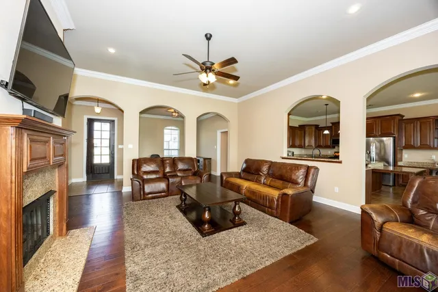 $369,900 | 6465 Clarkland Boulevard, Addis, LA 70710