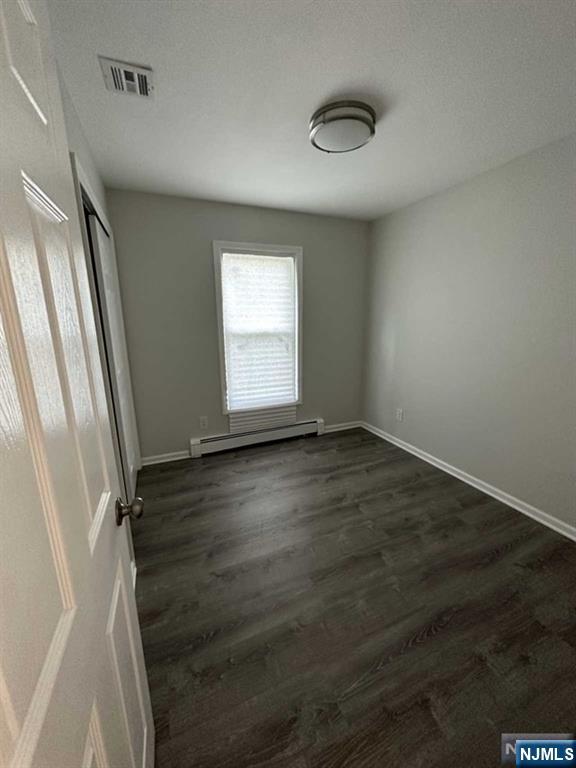 528 Chestnut Place Teaneck, NJ 07666 - Photo 5 of 6 Gallery Image 5