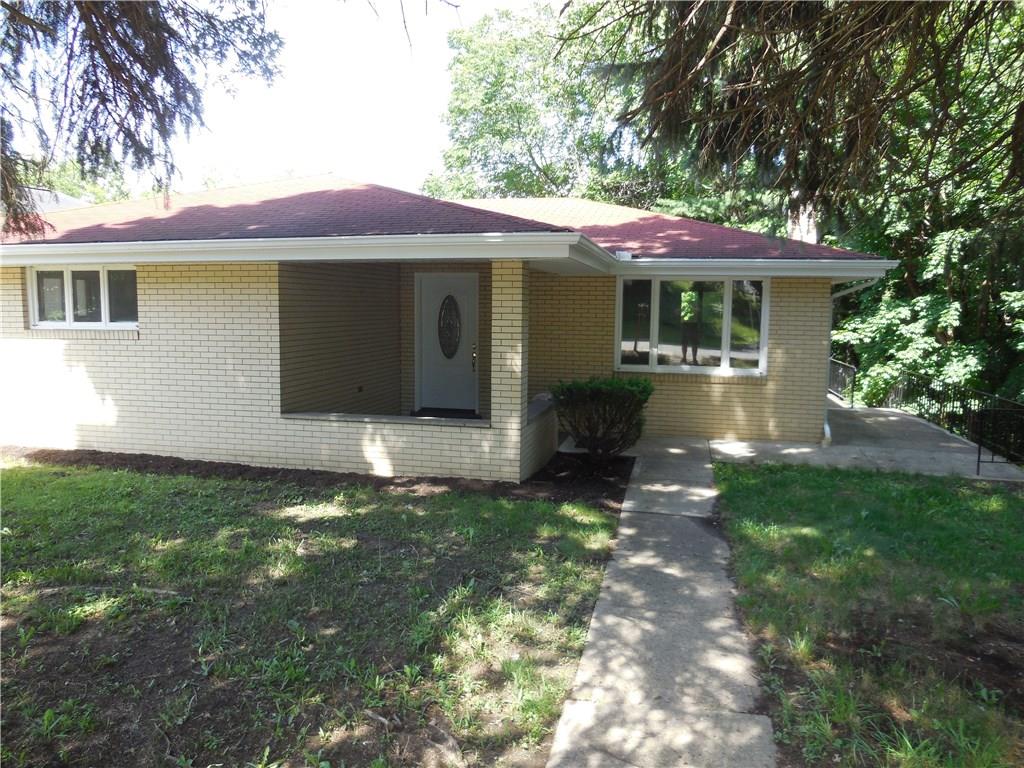 230 Hester Avenue McKees Rocks, PA 15136 - Photo 2 of 17