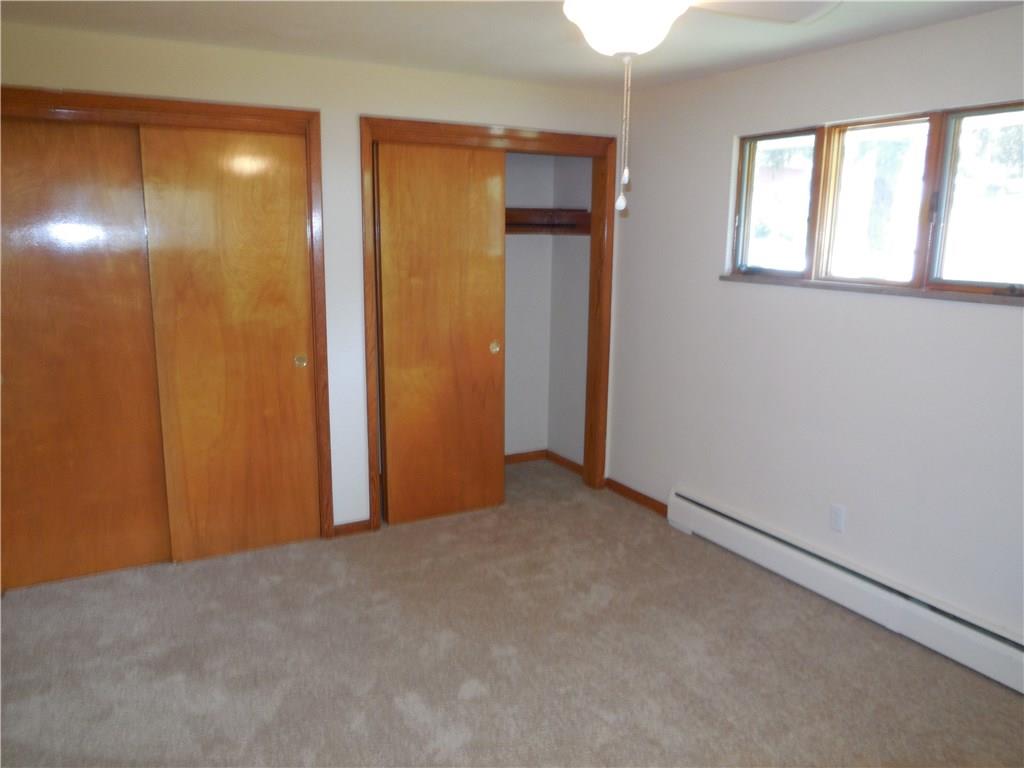 230 Hester Avenue McKees Rocks, PA 15136 - Photo 5 of 17