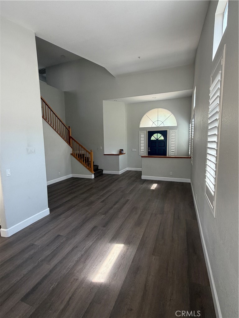 14870 Rodeo Way Fontana, CA 92336 - Photo 3 of 23