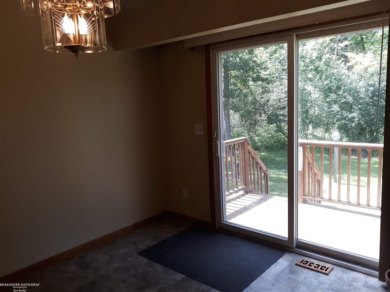 6047 Connell Road Yale, MI 48097 - Photo 8 of 20 31390662-7.JPG