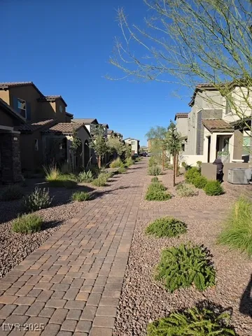 $2,350 | 212 Wewatta Avenue, Henderson, NV 89011