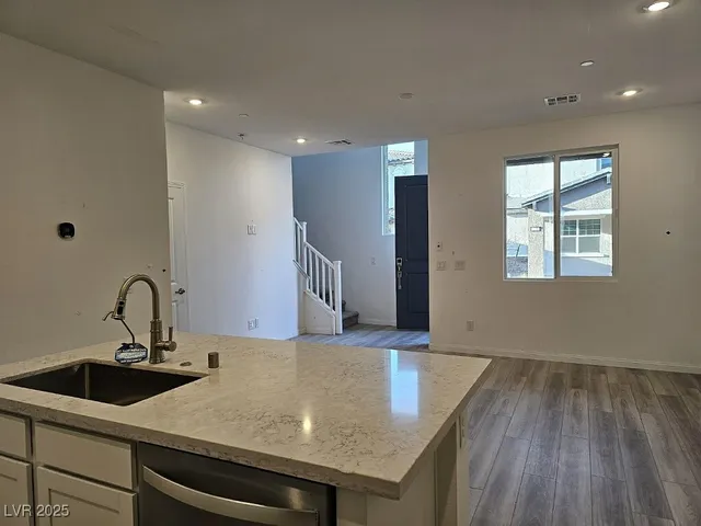 $2,350 | 212 Wewatta Avenue, Henderson, NV 89011