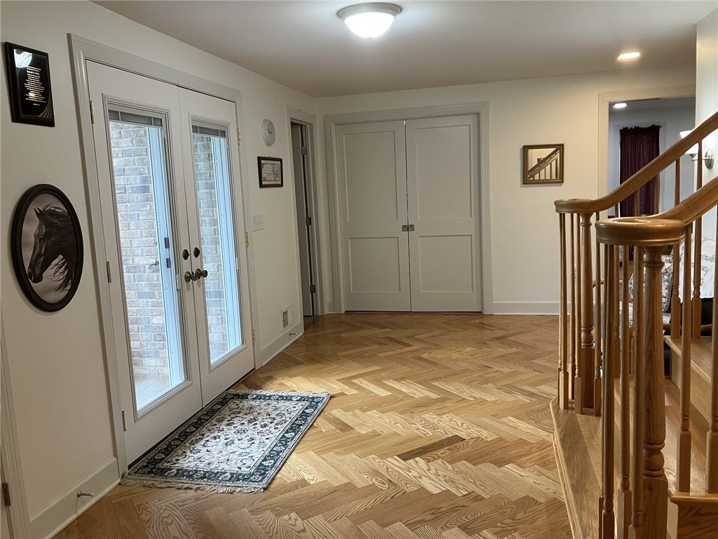 817 Whittier Road Ogden, NY 14559 - Photo 8 of 48 Foyer