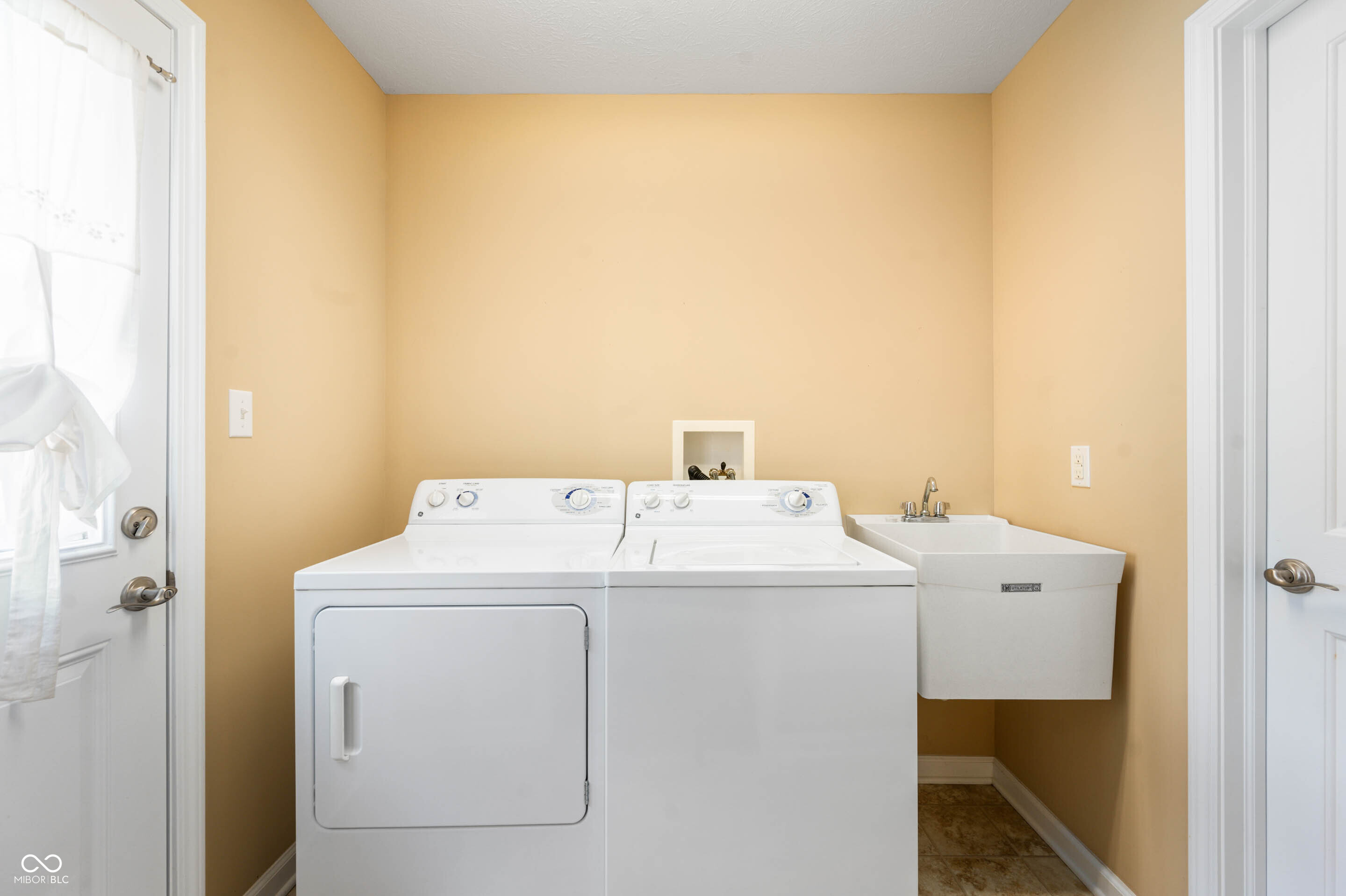 132 Warwick Way Pendleton, IN 46064 - Photo 17 of 22