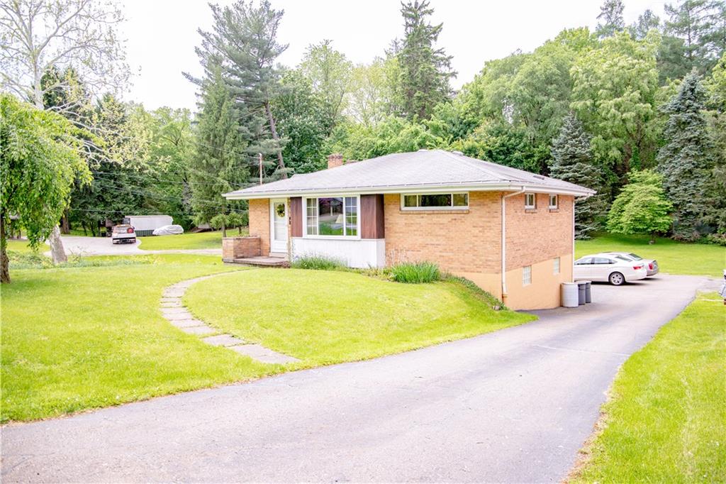 3651 Middletown Road Pittsburgh, PA 15204 - Photo 1 of 18 Gallery Image 1