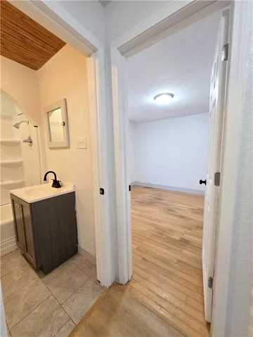 $155,900 | 1202 Sacramento Street, St. Joseph, MO 64503