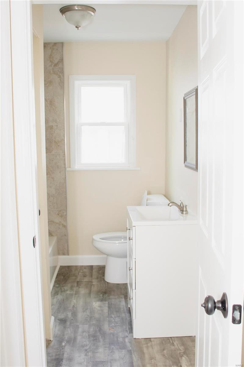 139 East 1st Street Roxana, IL 62084 - Photo 8 of 13