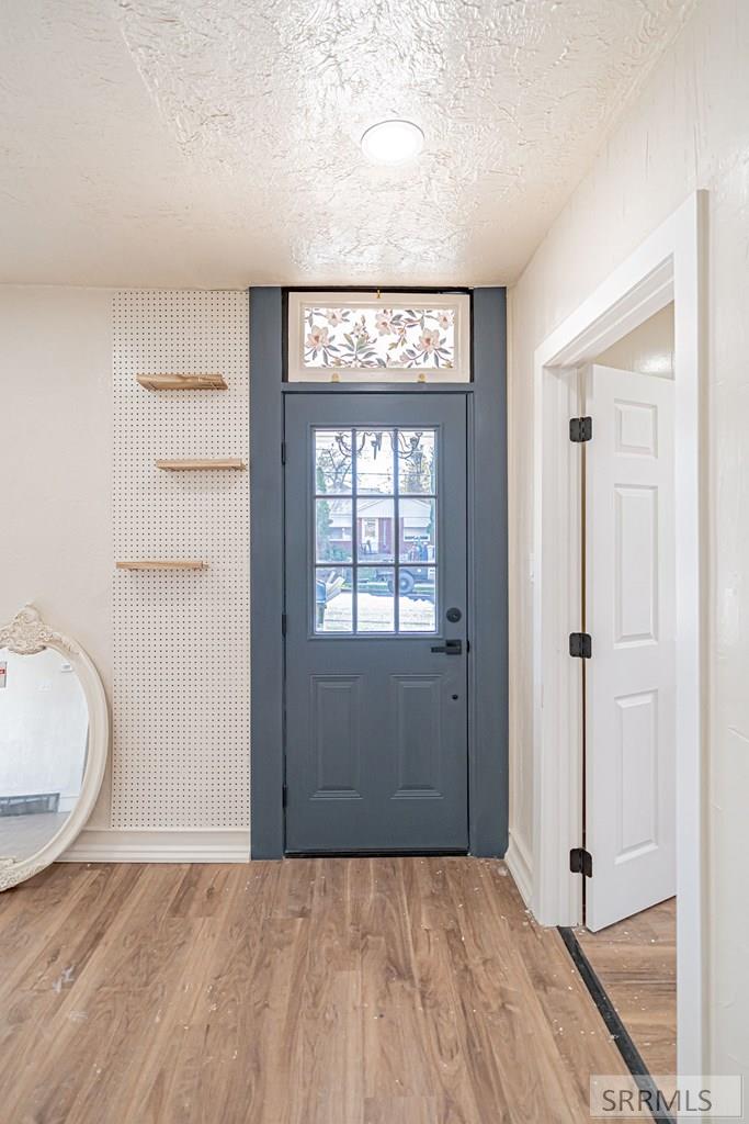 656 West Lander Street Pocatello, ID 83204 - Photo 8 of 39 Front Entry