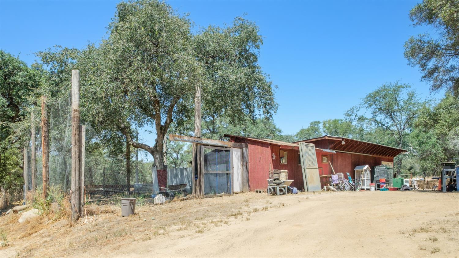 29412 Gibbs Ranch Road Tollhouse, CA 93667 - Photo 52 of 57 chicken coop