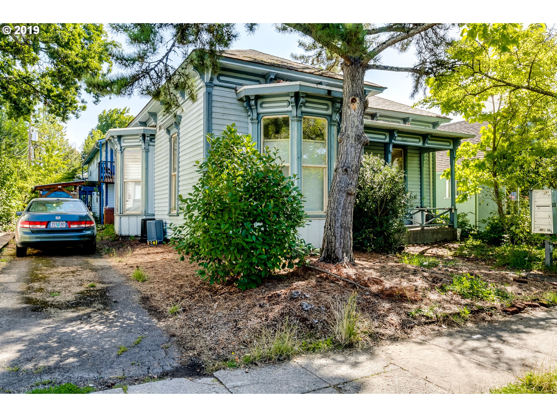 1633 High Street Eugene, OR 97401 - Photo 2 of 16