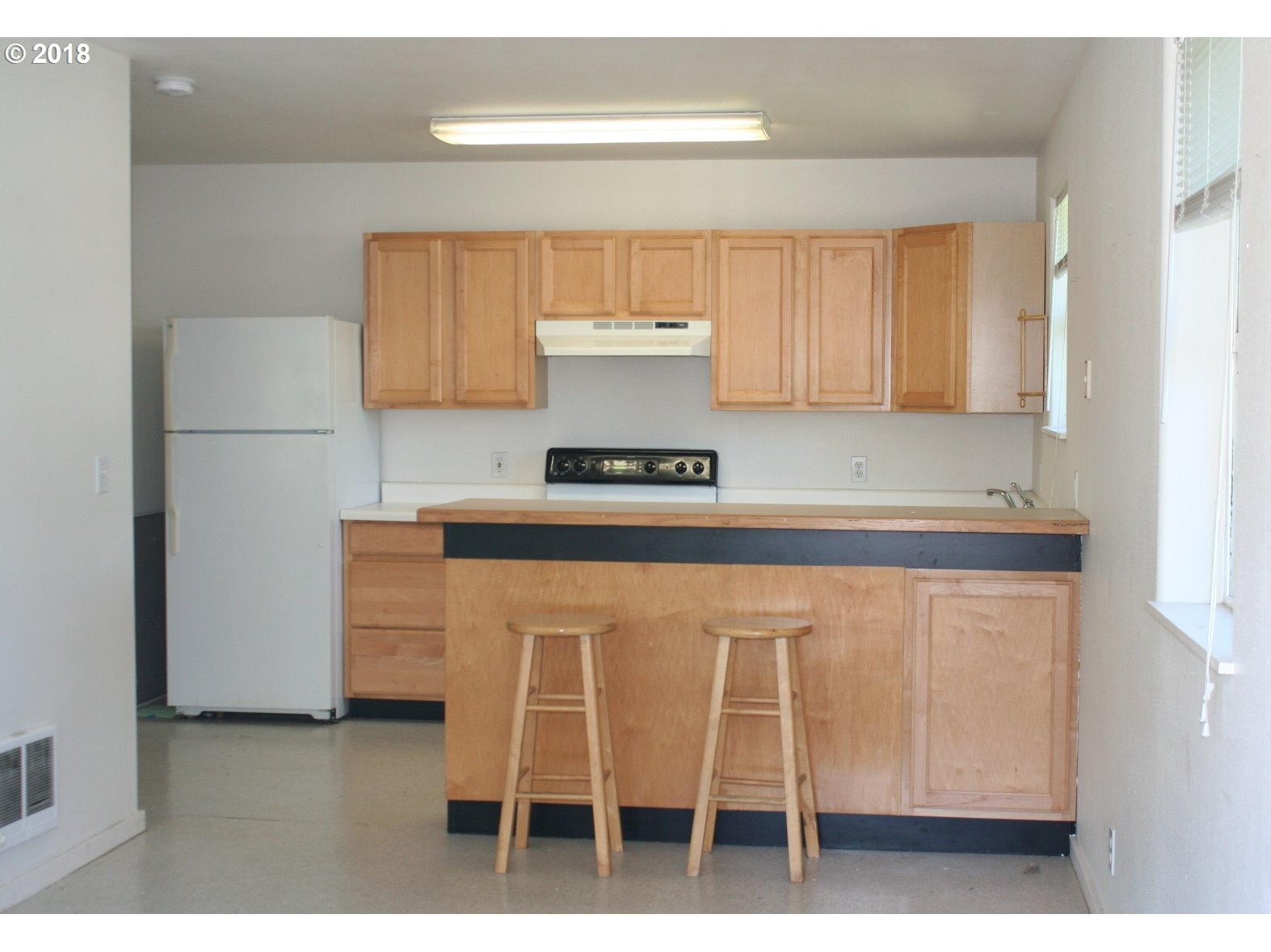 1633 High Street Eugene, OR 97401 - Photo 12 of 16