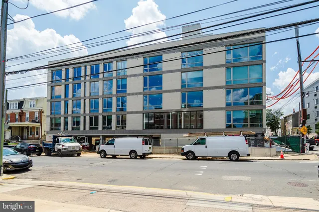 a car parked in front of a building