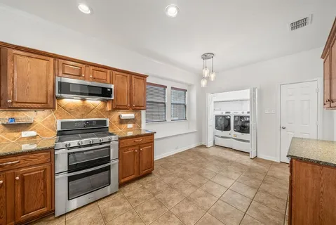 $430,000 | 325 Kirby Drive, Argyle, TX 76226