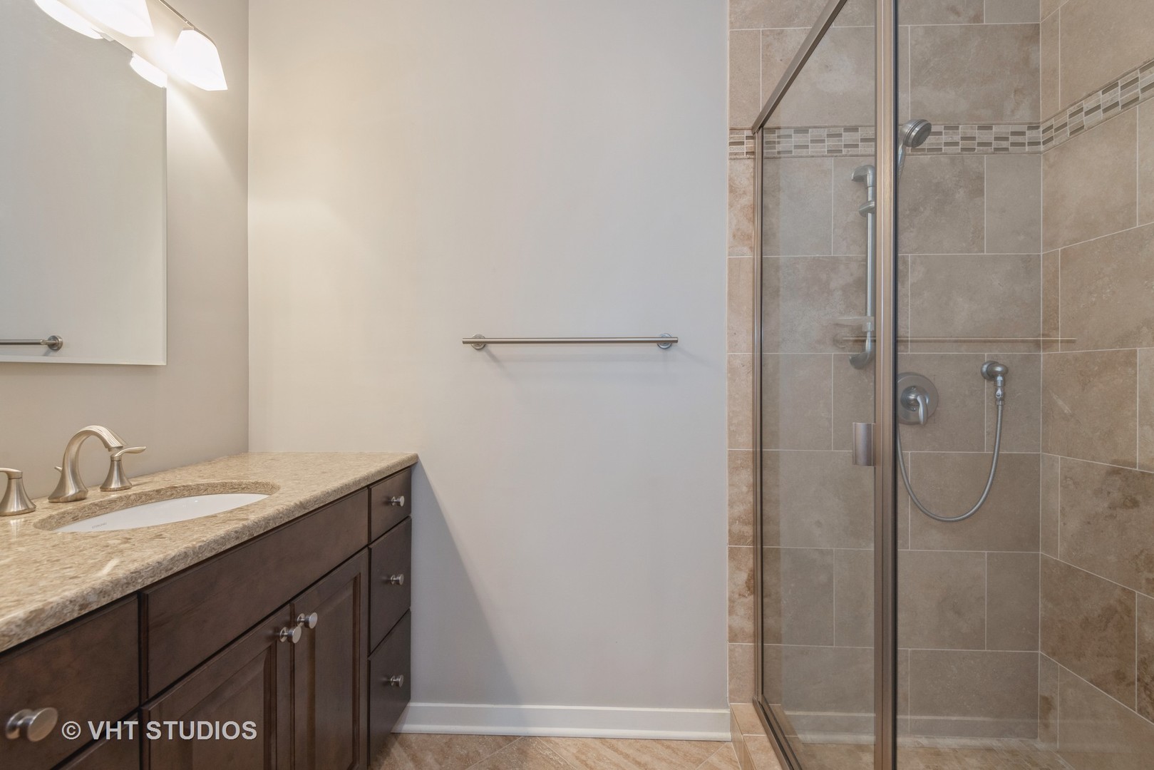 609 Hillside Road Glenview, IL 60025 - Photo 12 of 18