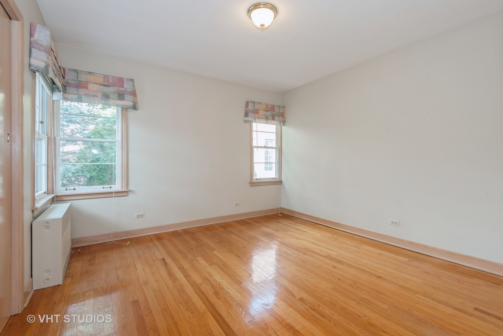 609 Hillside Road Glenview, IL 60025 - Photo 10 of 18