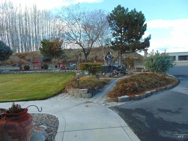 $869,000 | 452 Thayer Drive, Ontario, OR 97914