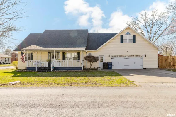 $165,000 | 201 North Day Street, West Frankfort, IL 62896