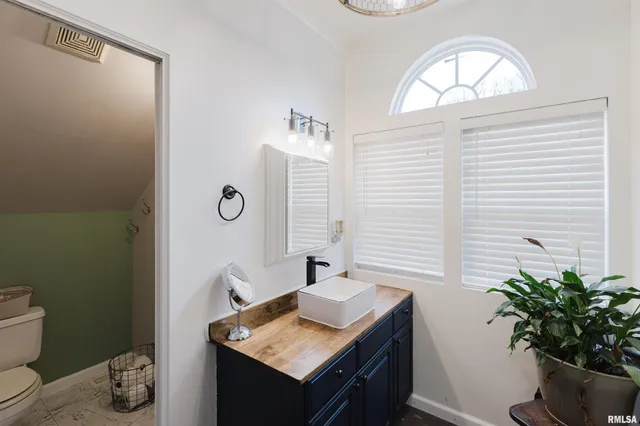 $168,500 | 201 North Day Street, West Frankfort, IL 62896