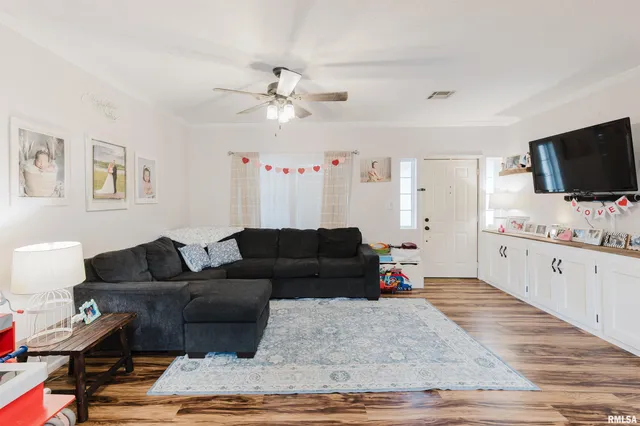 $168,500 | 201 North Day Street, West Frankfort, IL 62896