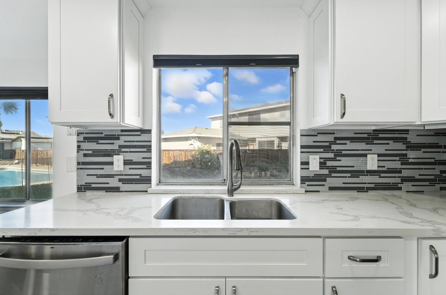 1309 Ruffino Court Manteca, CA 95336 - Photo 13 of 64