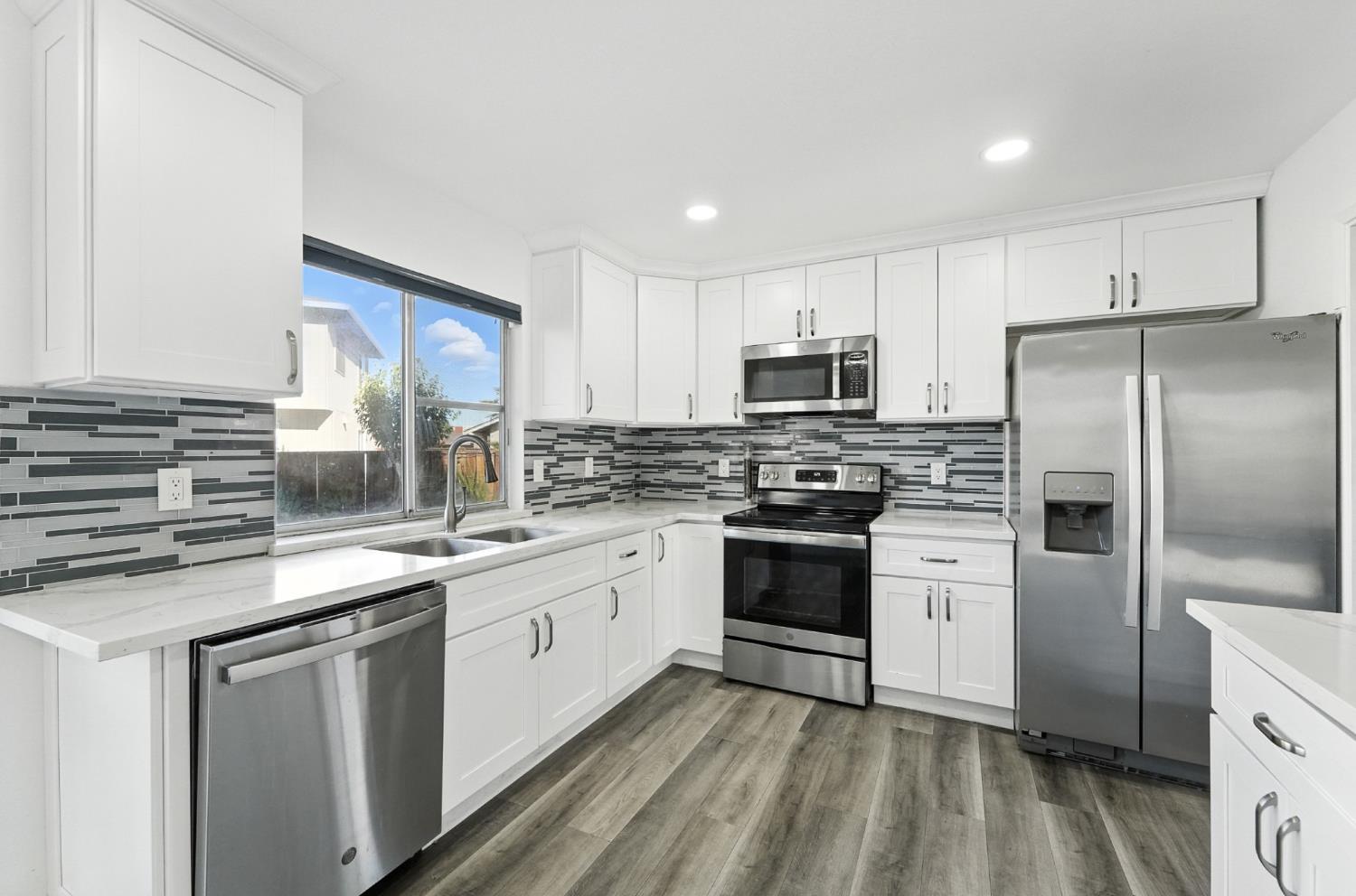 1309 Ruffino Court Manteca, CA 95336 - Photo 14 of 64