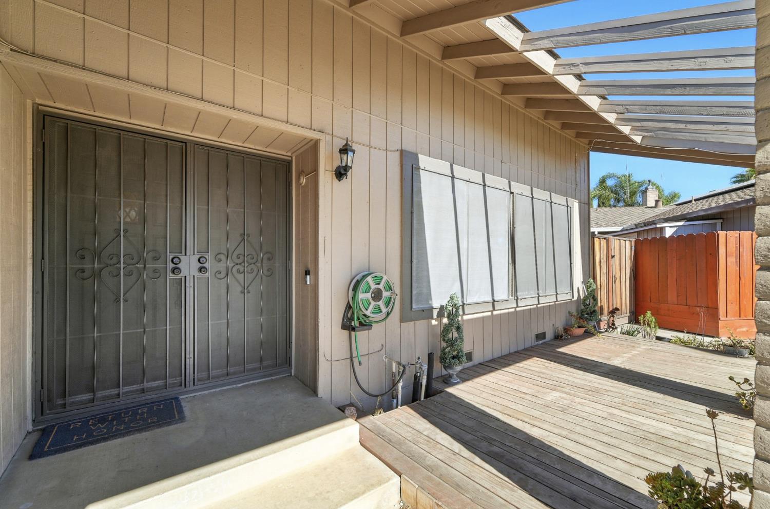 1309 Ruffino Court Manteca, CA 95336 - Photo 5 of 64