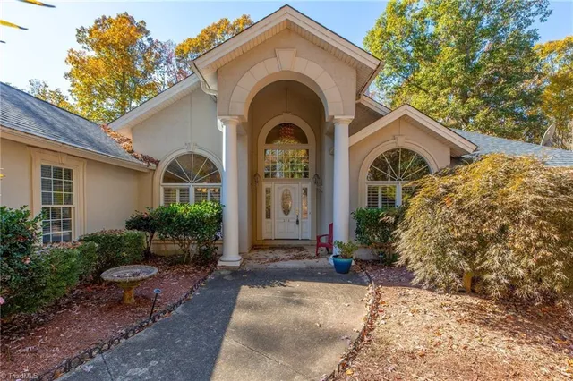 $1,098,000 | 316 Lake Point Lane, Belews Creek, NC 27009