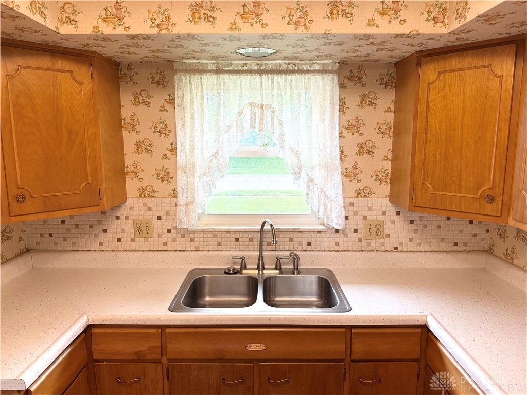 6820 Rushleigh Road Englewood, OH 45322 - Photo 6 of 23