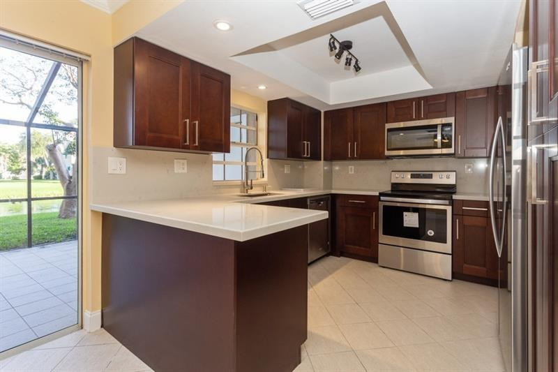 5200 Lake Loop Road Cooper City, FL 33330 - Photo 9 of 34 Photo 10