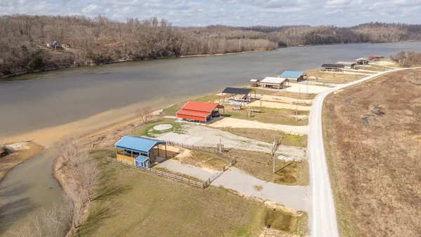 $159,900 | 2117 Hardin Bottom River Road, Clifton, TN 38425