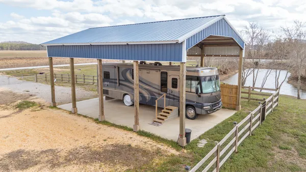 $159,900 | 2117 Hardin Bottom River Road, Clifton, TN 38425