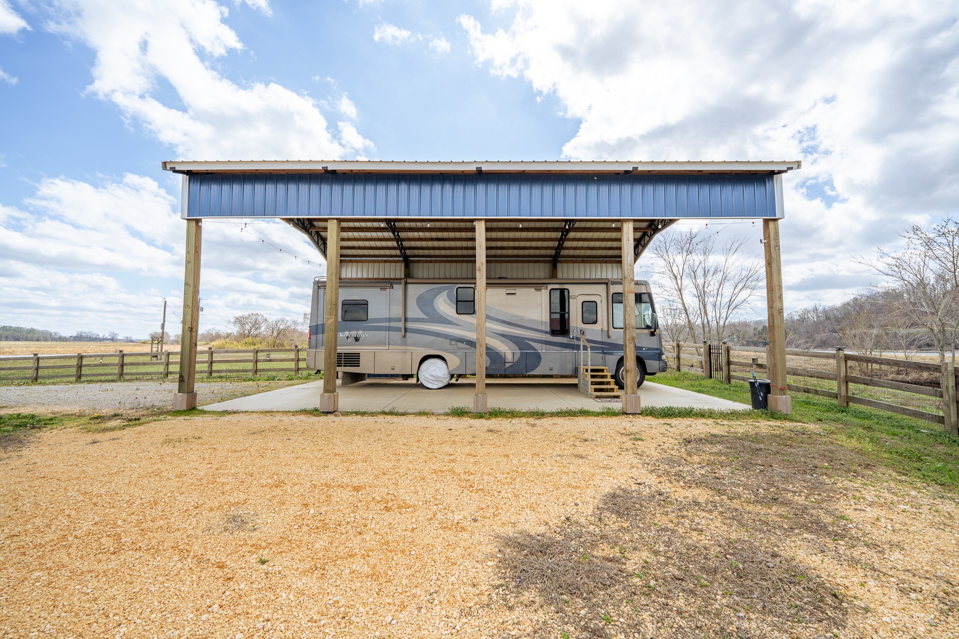 2117 Hardin Bottom River Road Clifton, TN 38425 - Photo 9 of 34