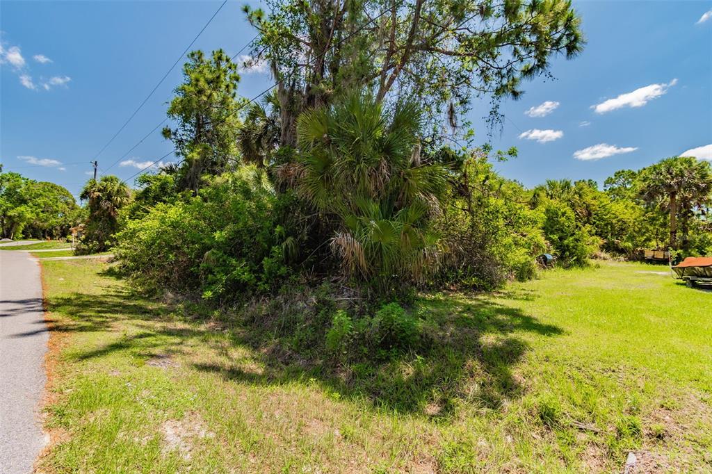 32 Parkmount Rd Port North Port, FL 34286 - Photo 13 of 31 Gallery Image 13