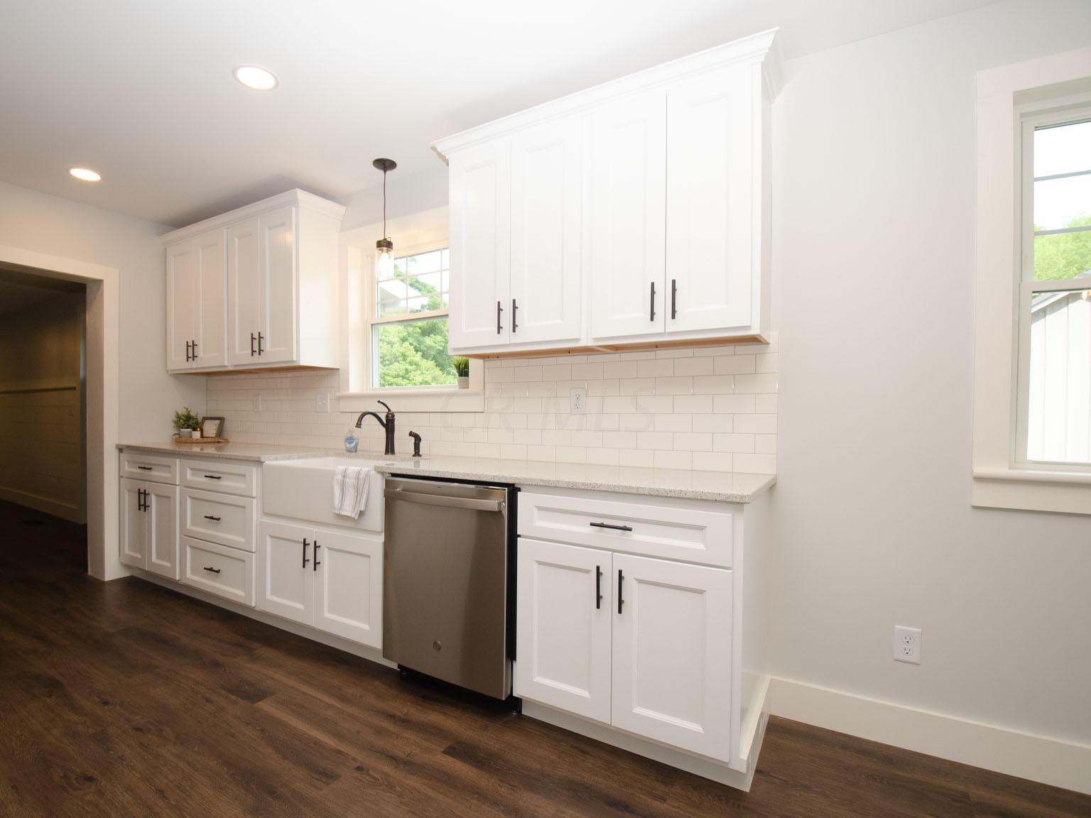 5525 Ireland Road Northeast Lancaster, OH 43130 - Photo 12 of 41