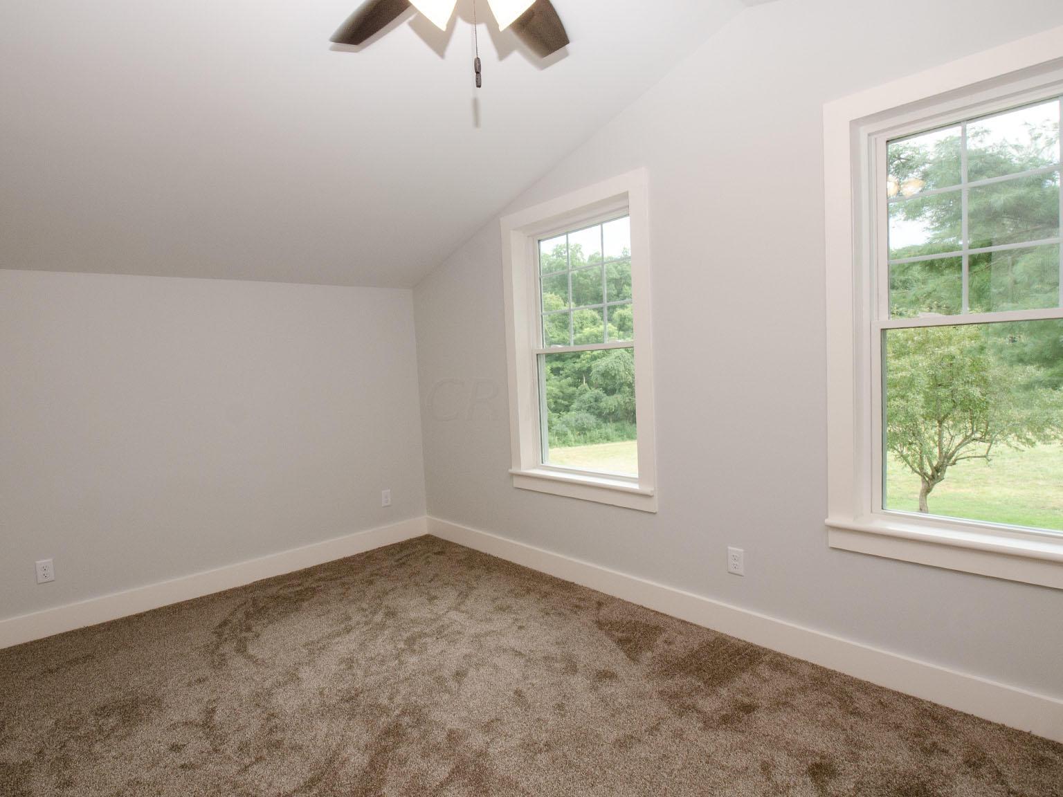 5525 Ireland Road Northeast Lancaster, OH 43130 - Photo 24 of 41