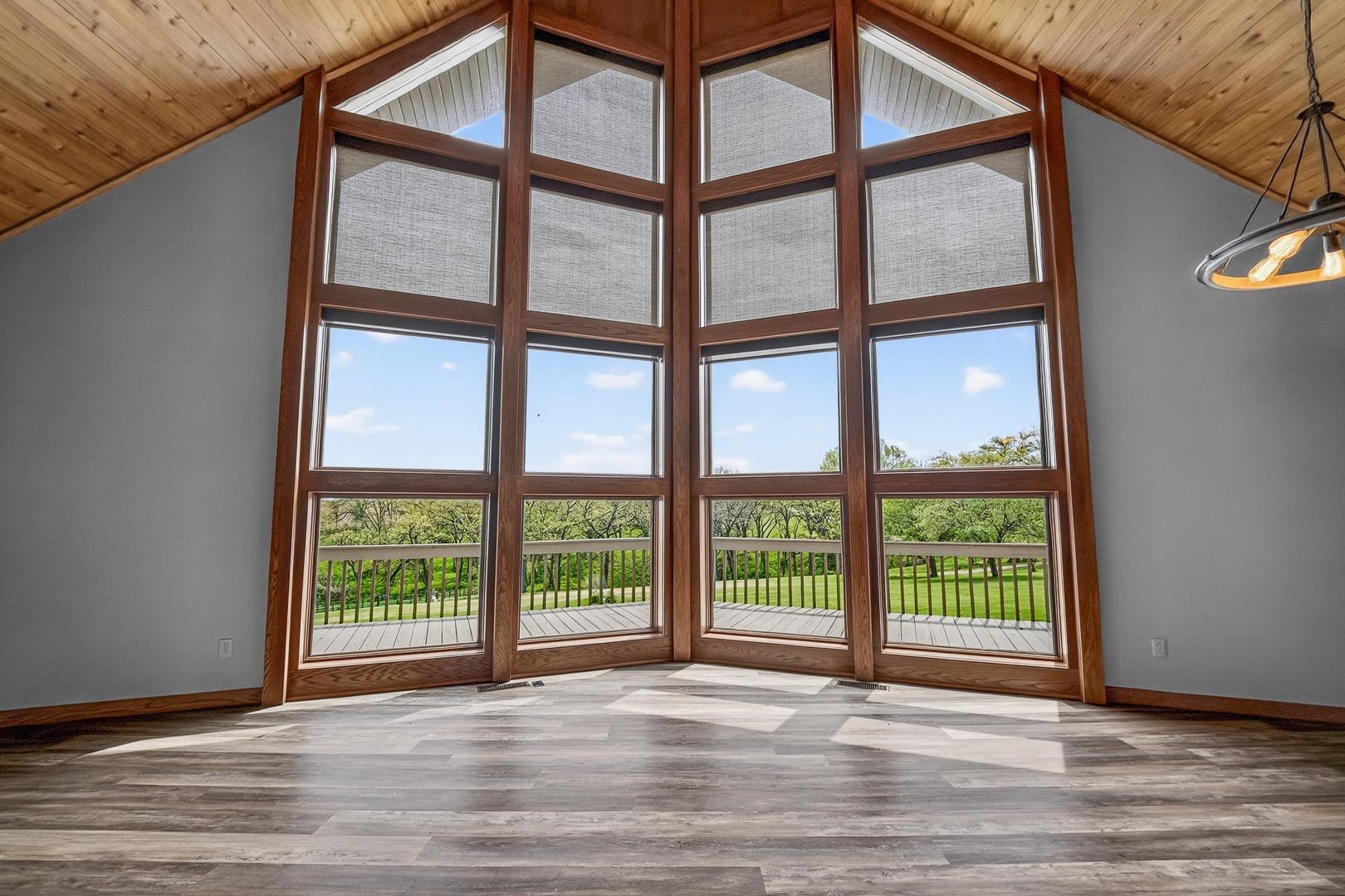 4800 Cub Hollow Road Gratiot, WI 53541 - Photo 12 of 85