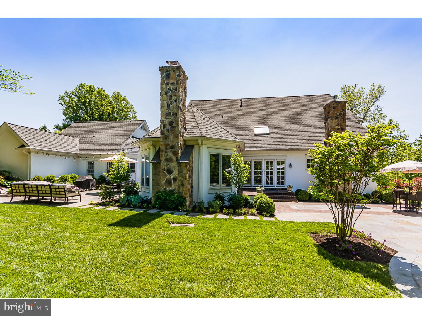 401 Inveraray Road Villanova, PA 19085 - Photo 2 of 25 Exterior Back