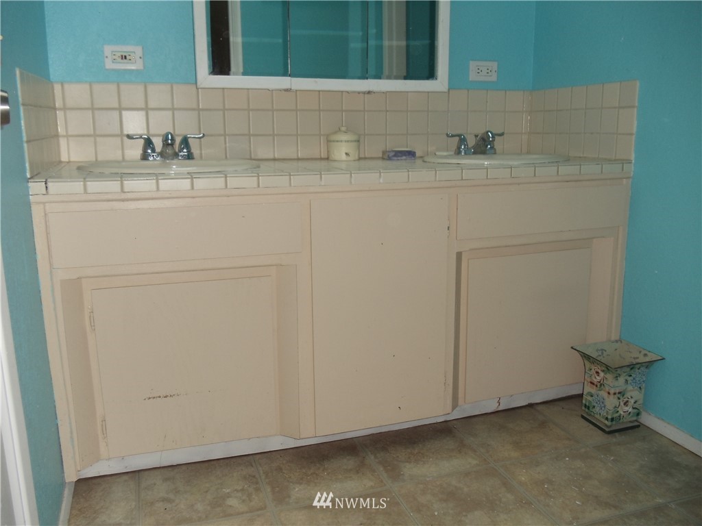 4325 Feigley Road West Port Orchard, WA 98367 - Photo 10 of 20 Gallery Image 10