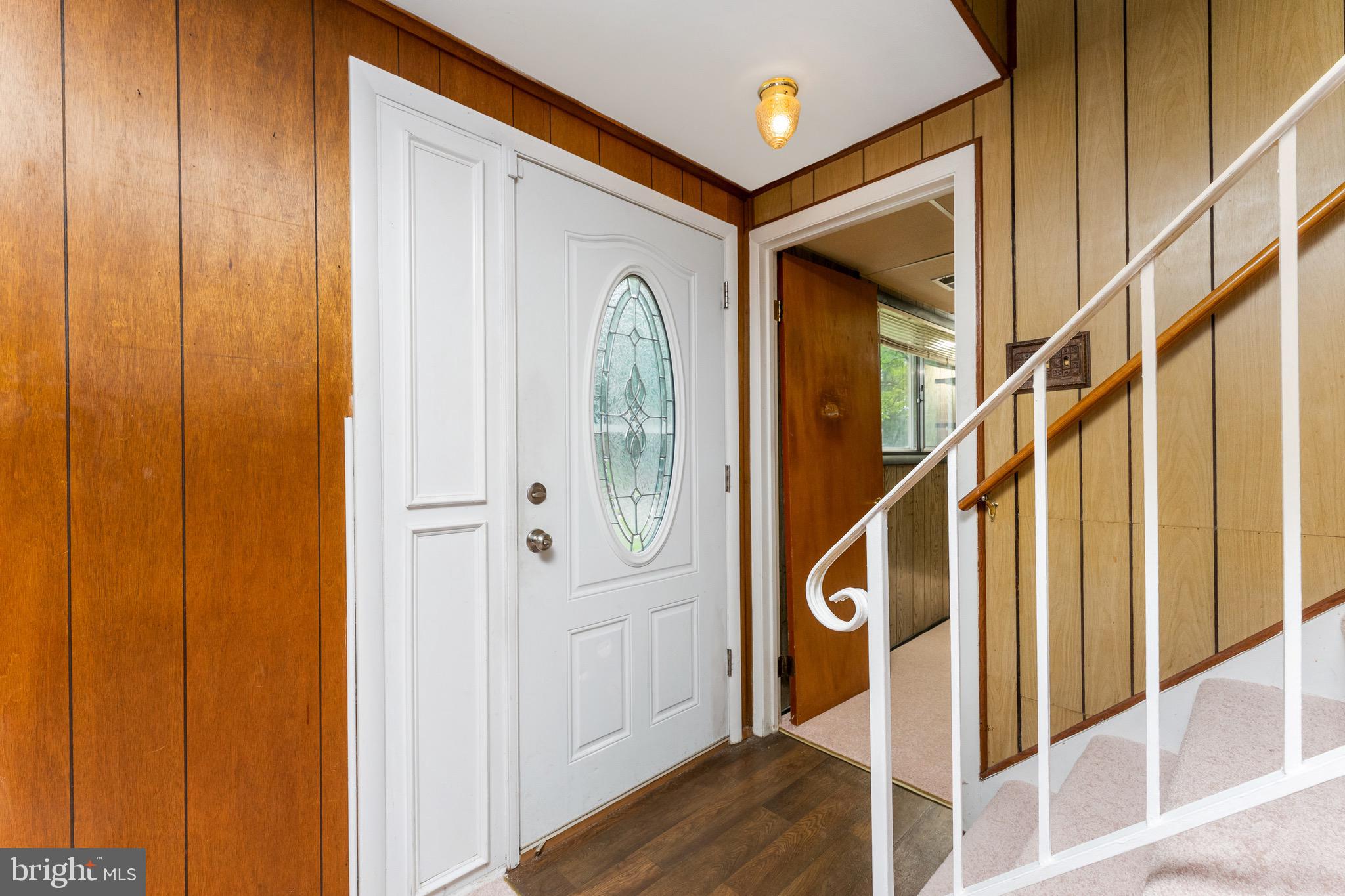 14330 Ferndale Road Woodbridge, VA 22193 - Photo 6 of 30 Gallery Image 6