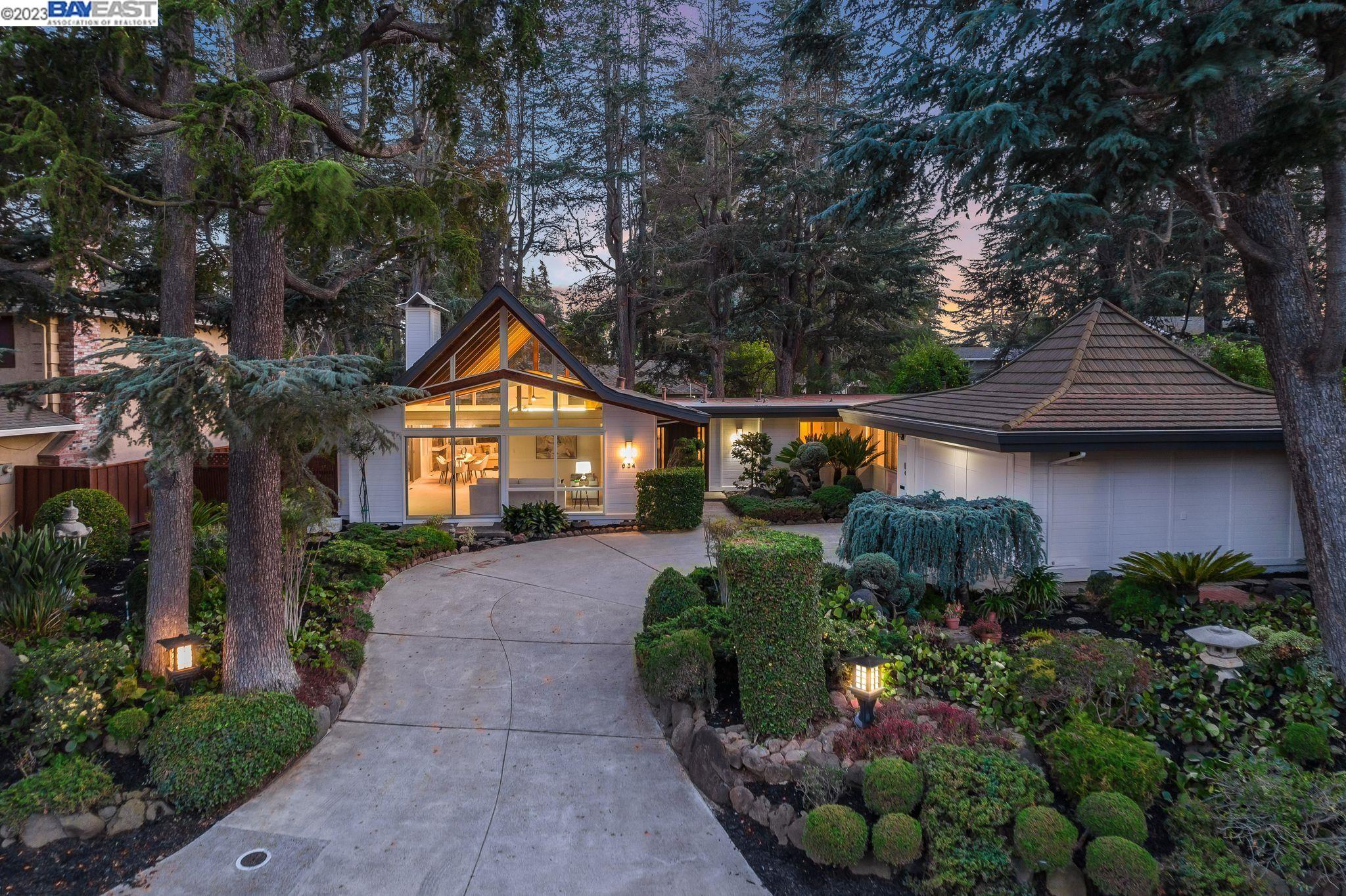 front view of house with a yard