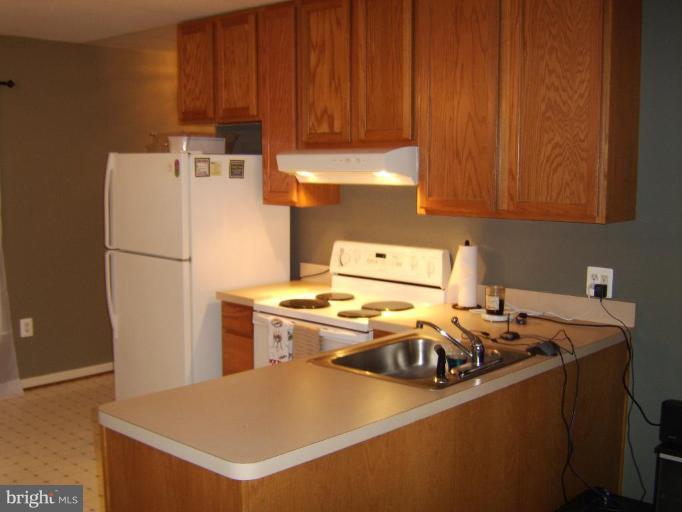 3410 Walnut Road Aberdeen, MD 21001 - Photo 14 of 30 Kitchen in the In-Law Suite