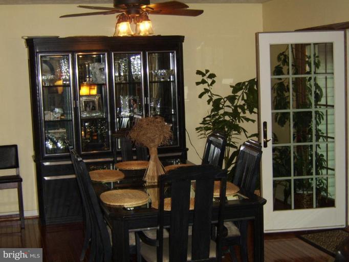 3410 Walnut Road Aberdeen, MD 21001 - Photo 6 of 30 Formal Dining
