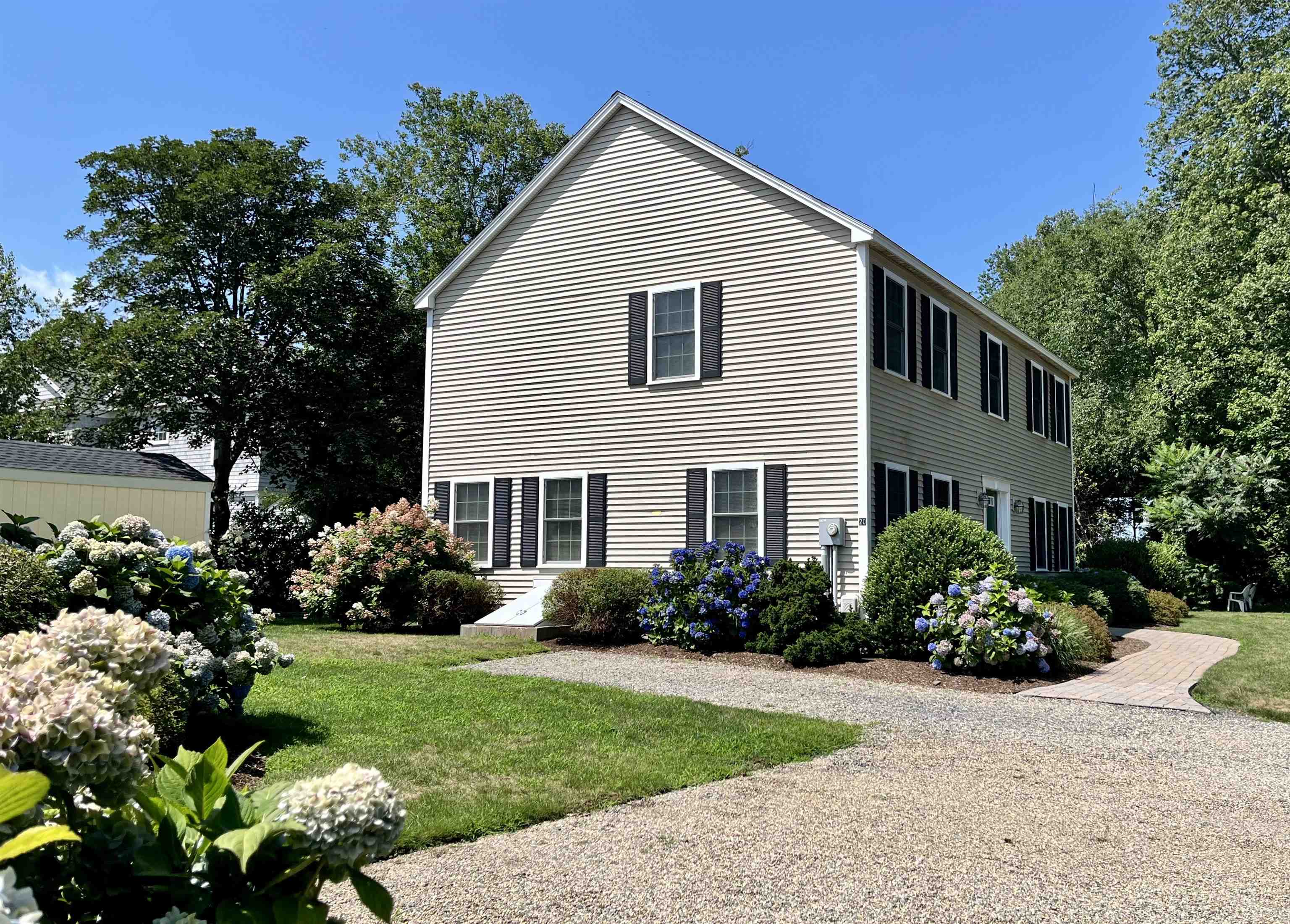 20 Browns Court Rye, NH 03870 - Photo 2 of 34