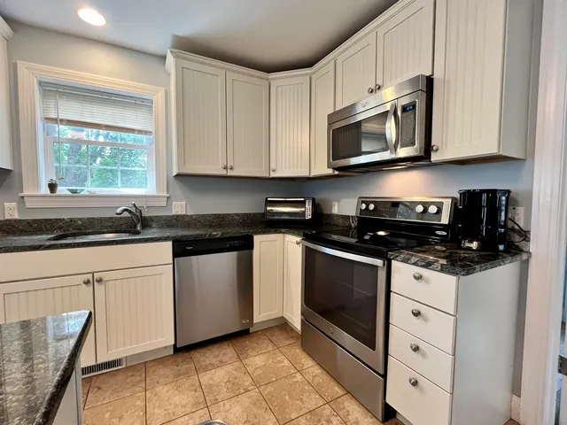 $4,500 | 20 Browns Court, Rye, NH 03870