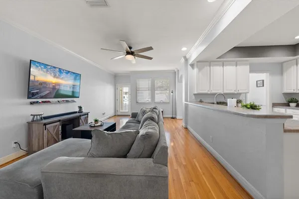 $479,000 | 251 1st Avenue Southwest, Largo, FL 33770