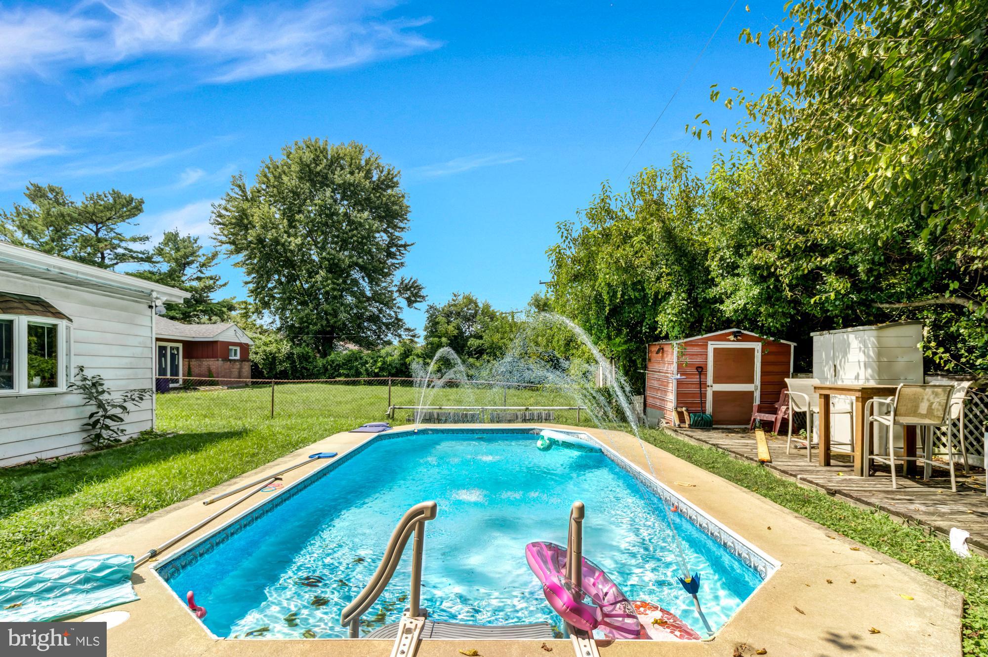 2700 Burridge Road Baltimore, MD 21234 - Photo 4 of 39 28x 14 foot in ground pool